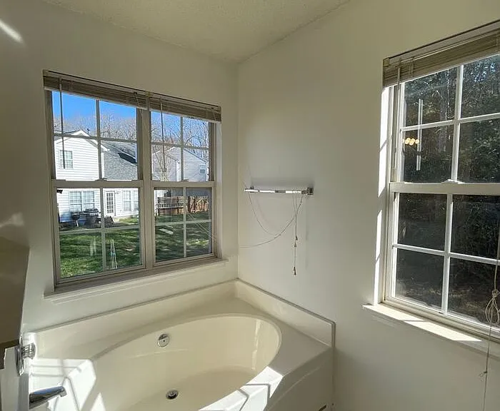 10218 Ridgewell Ct — Photo 13