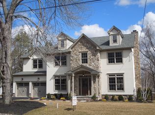 10 Wychview Dr, Westfield, NJ 07090