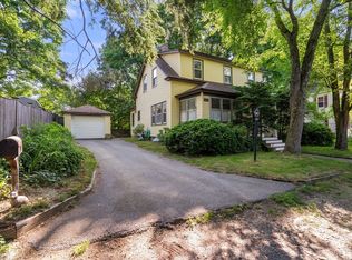 21 1/2 Concord St, Maynard, MA 01754