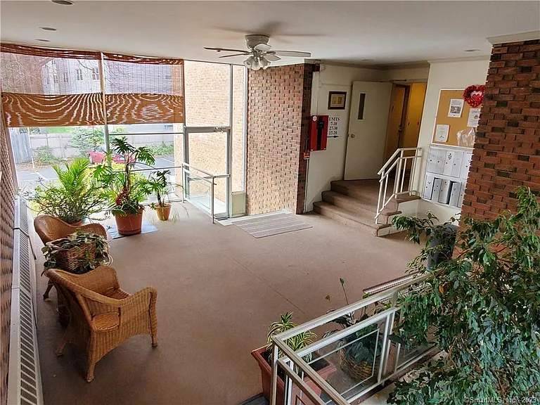 25 Ellsworth St #13 — Photo 3