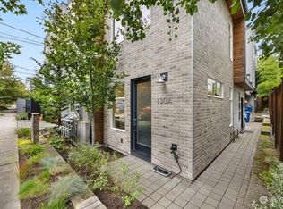 130 21st Ave E #A, Seattle, WA 98112