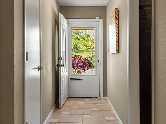 3rd image of 10829 Barbara Ellen Ave NE