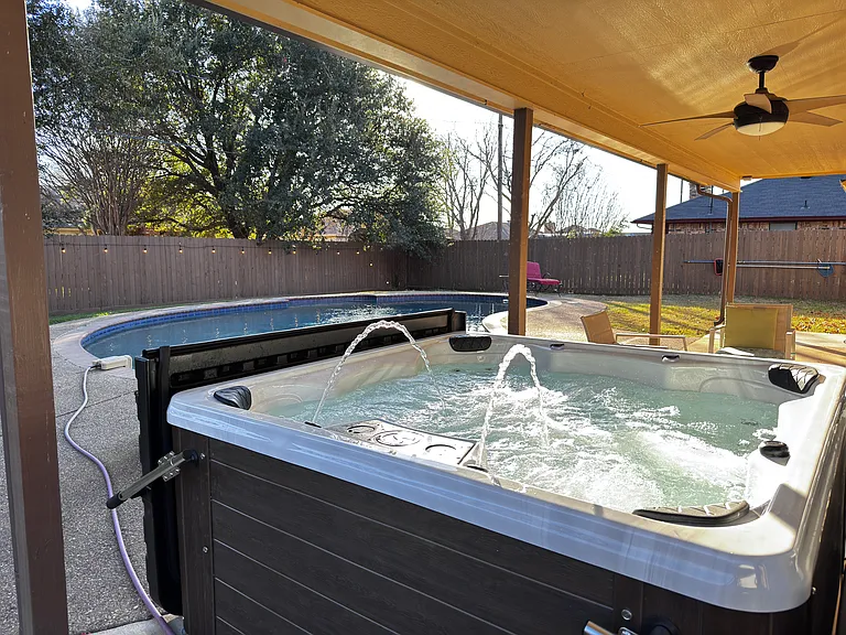 1429 Hall Dr — Photo 20