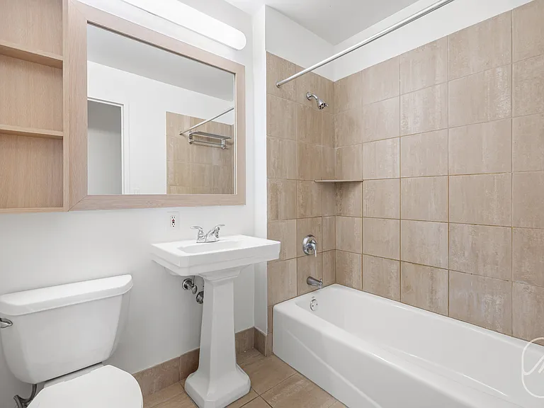 561 10th Ave #5G — Photo 11