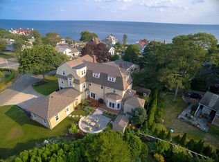 13 Oakes Ave, Gloucester, MA 01930