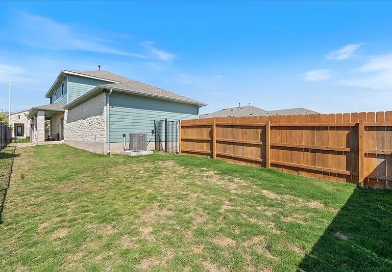 9015 Looksee Ln — Photo 40