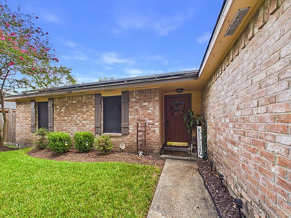 3rd image of 5807 Walnutgate Dr