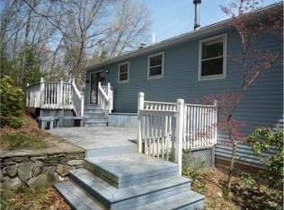 12 Richardson Rd, Burlington, MA 01803