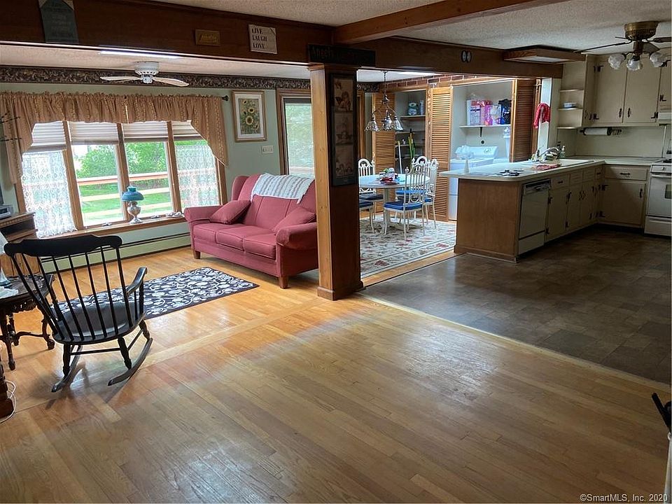 2nd image of 63 Crest St