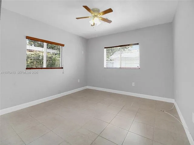11740 SW 182nd Ter — Photo 6