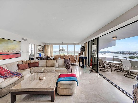 3rd image of 11 Island Ave APT 2101