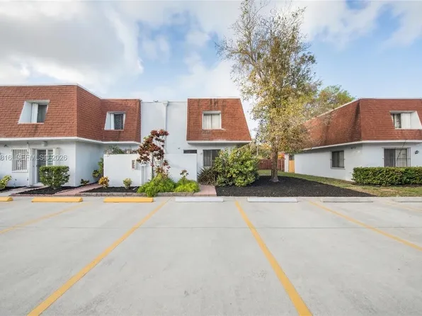 10710 NW 7th St APT 11B, Miami, FL 33172