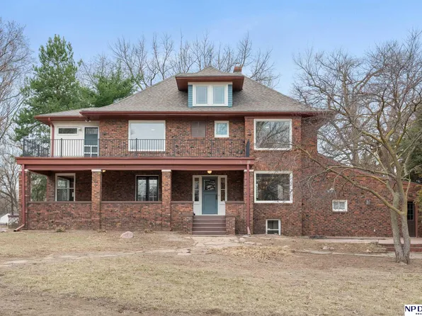 810 Ridgewood Ave, Omaha, NE 68114