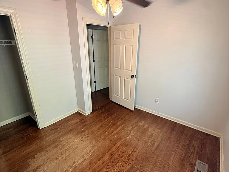 1312 Beanland Dr — Photo 17