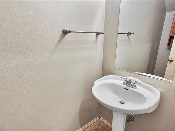 3rd image of 4111 SW Shadowrock Pl #1
