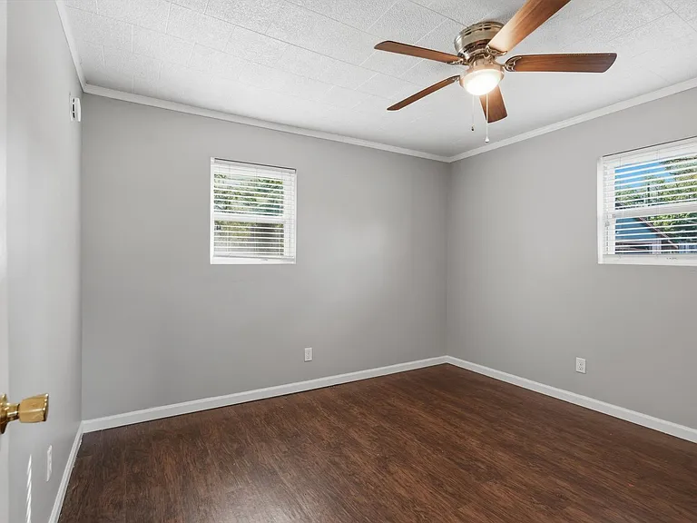 108 Hillside Rd SW — Photo 16