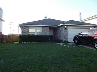 6147 De Lollis Dr, Grand Prairie, TX 75052
