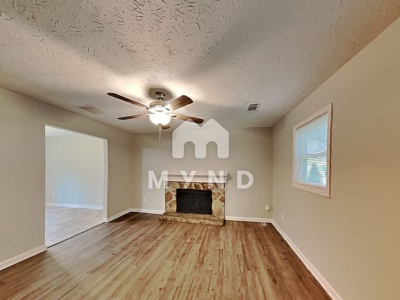 5th image of 4596 Garden Hills Dr