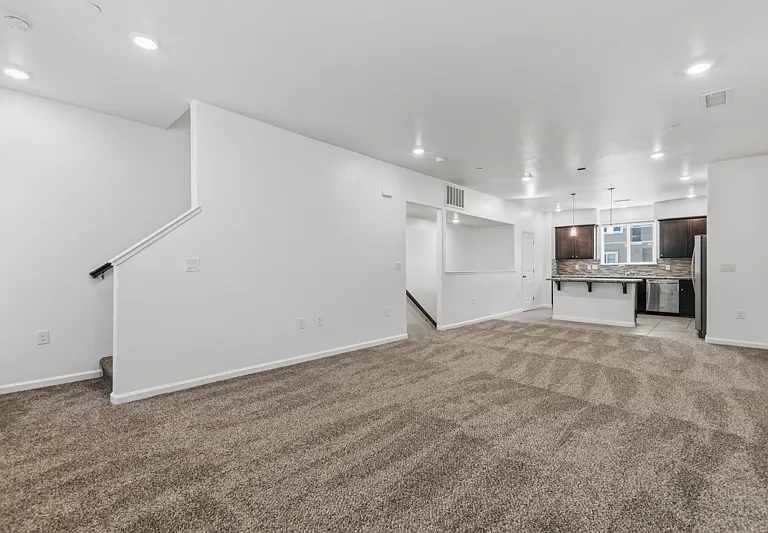 285 Mark Jeffrey Ln — Photo 6