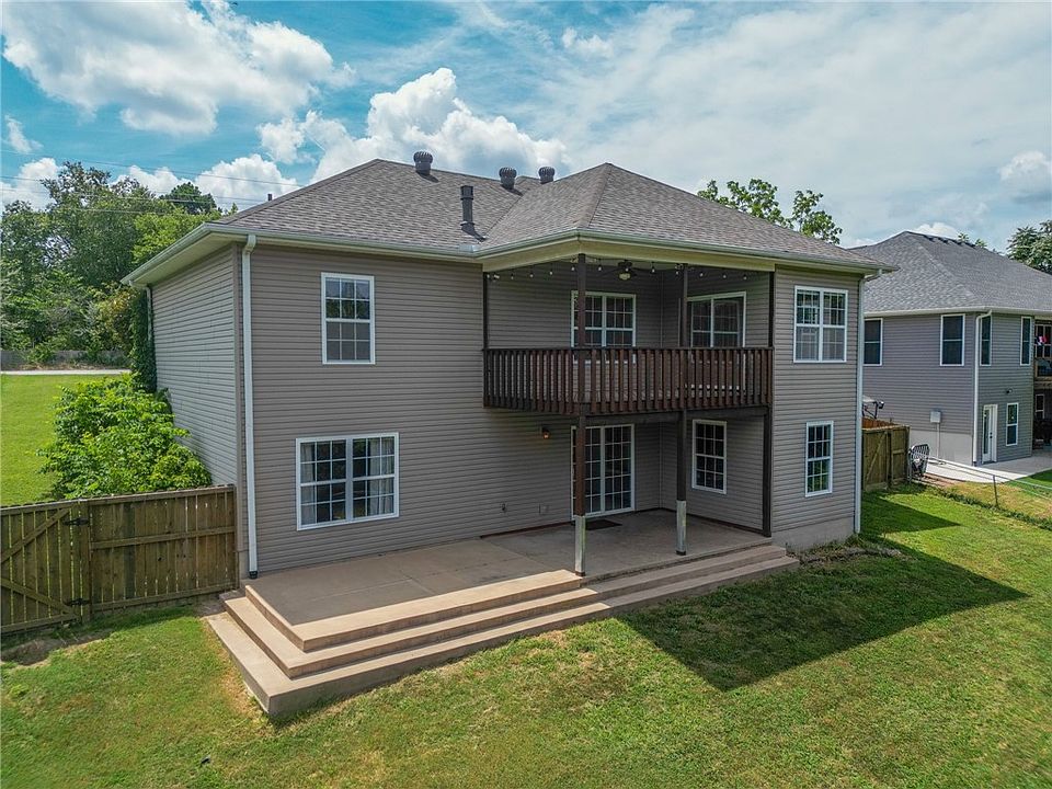 1st image of 21 Slifer Dr