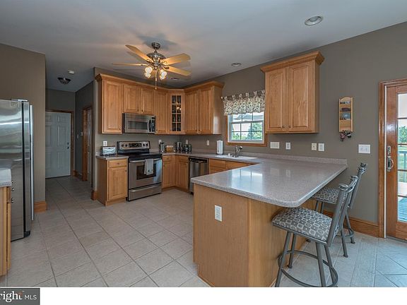 5th image of 53 Millwood Dr