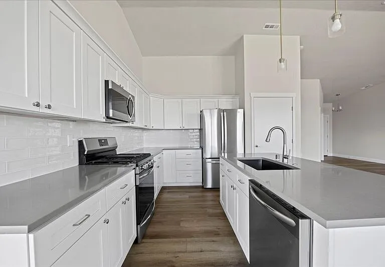 3425 S Van Buren St — Photo 4