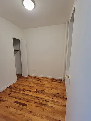 Rented by Avenues Real Estate | media 10