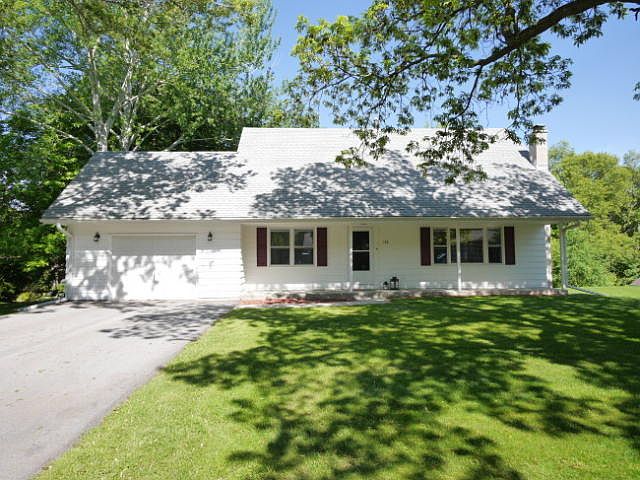 1st image of 122 Glenowen Dr