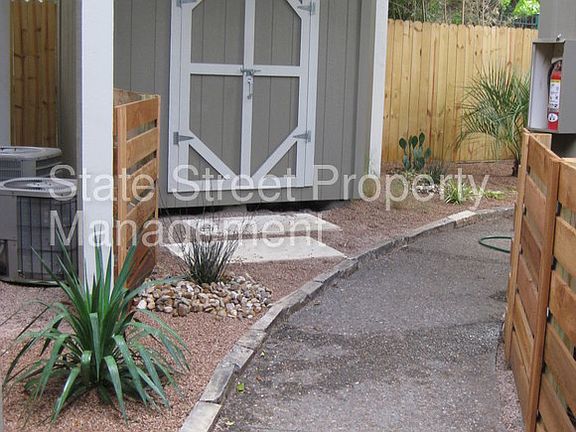 2nd image of 2100 Nueces St APT 201