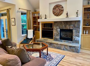 1460 SW Tintinnabulary Pl, Depoe Bay, OR 97341