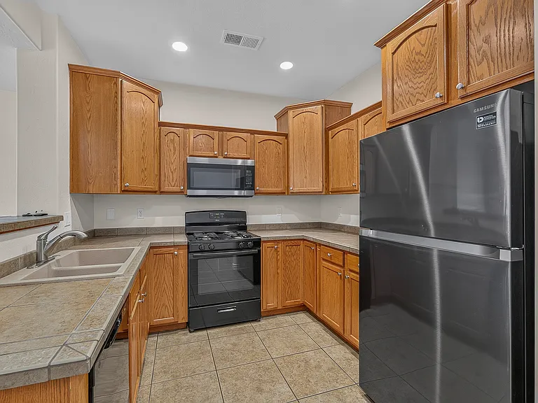 1519 E Payton Way #2 — Photo 19