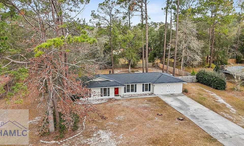 1st image of 389 Gray Fox Rd