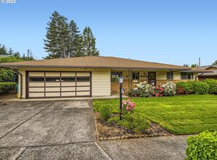933 SE 218th Ave, Gresham, OR 97030