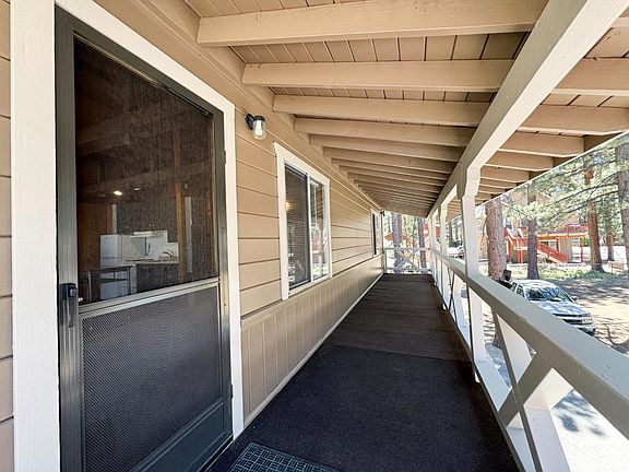4th image of 862 Lakeview Ave
