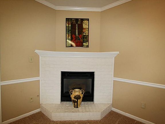 2nd image of 520 S Lake Cir