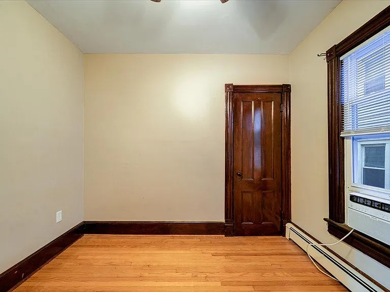 56 Lincoln Ave — Photo 22