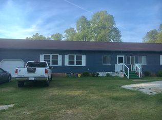 8220 Hawkins Rd, Linden, NC 28356