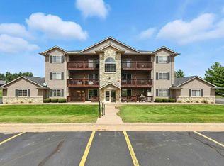 3209 S 16th Ave UNIT 102, Eldridge, IA 52748
