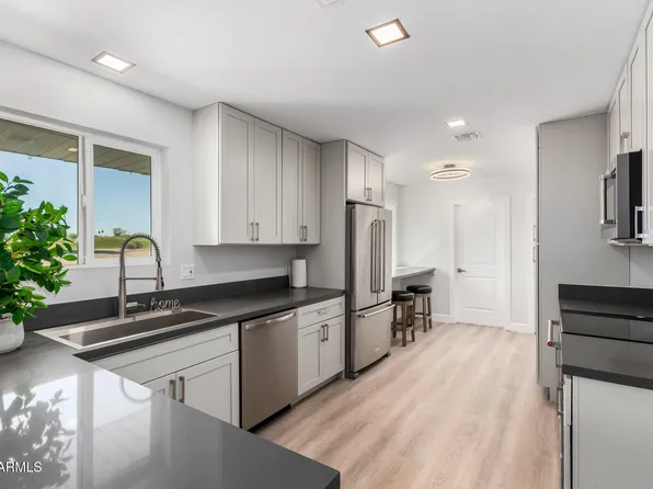 10544 W PRAIRIE HILLS Circle, Sun City, AZ 85351