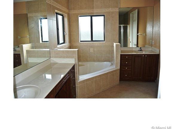 2nd image of 13988 NW 88th Pl