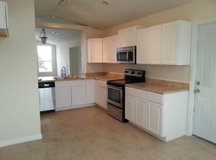 7565 Mackenzie Dr NE, Rio Rancho, NM 87144