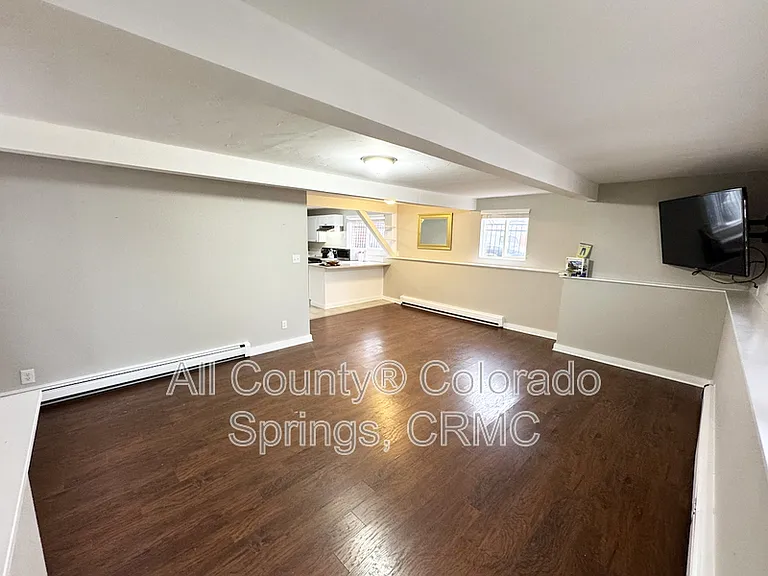 2126 W Kiowa St #10 — Photo 4