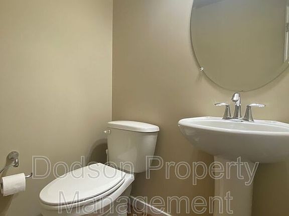 5th image of 8211 Center Path Ln
