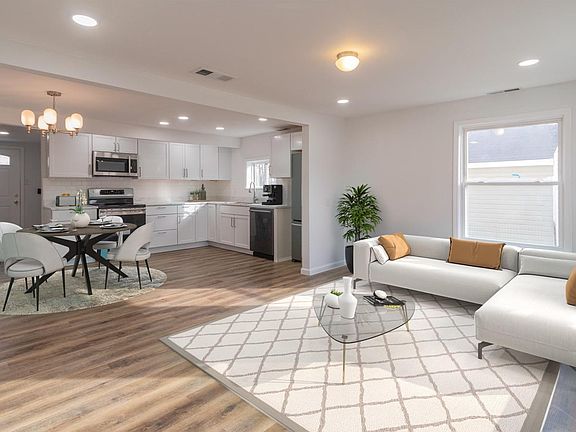 2nd image of 9876 Maple Dr