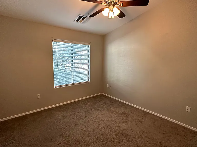 2727 N Price Rd #19 — Photo 14
