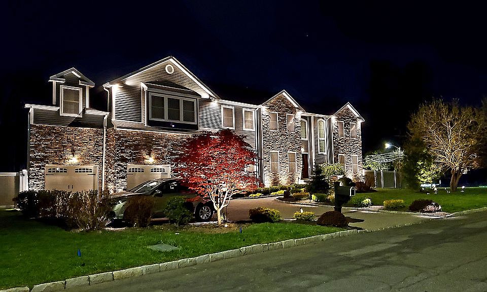 2nd image of 6 Westchester View Ln