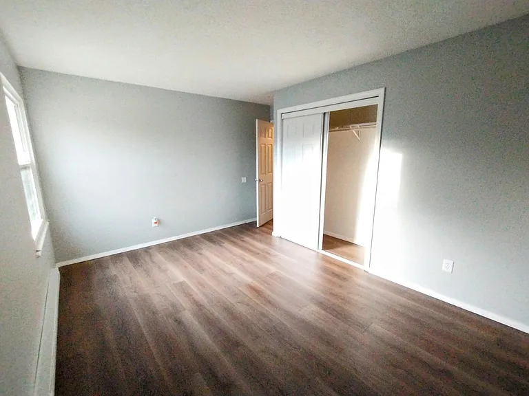 4521 Phoenix Dr — Photo 6