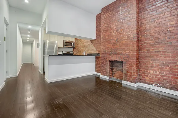 Rented by Creed Realty Group | media 1