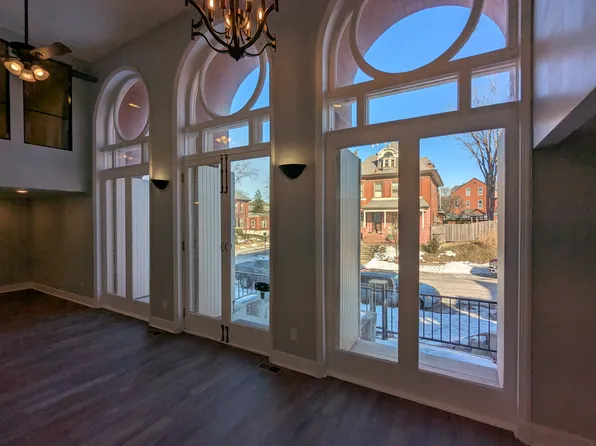 3666 Flad Ave APT A, Saint Louis, MO 63110