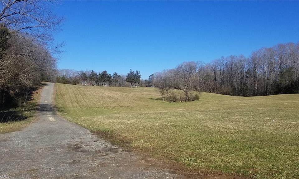 2nd image of 545 State Highway 22 N